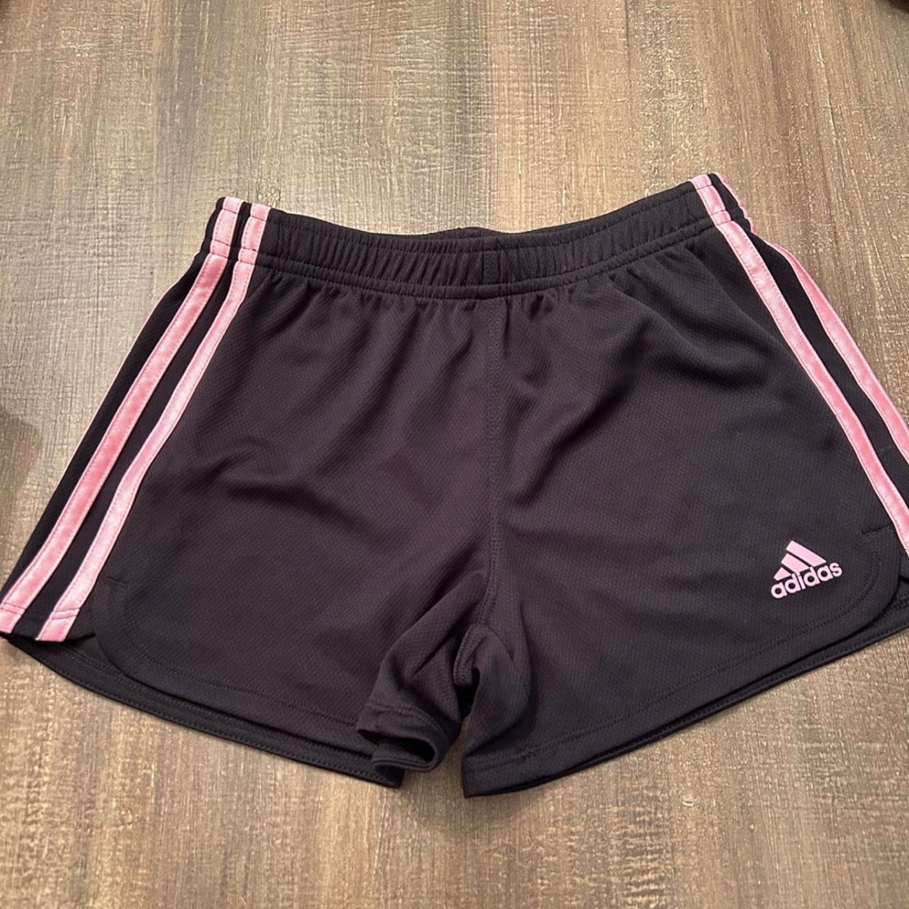 Adidas Girls Shorts - size 7/8 Black with pink stripes. Good Condition.